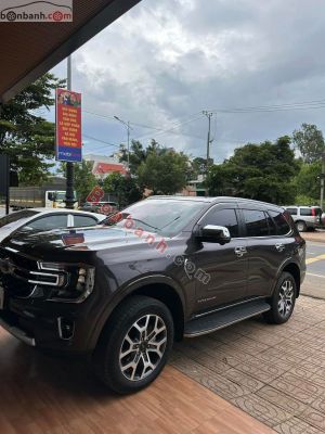 Xe Ford Everest Titanium 2.0L 4x2 AT 2024