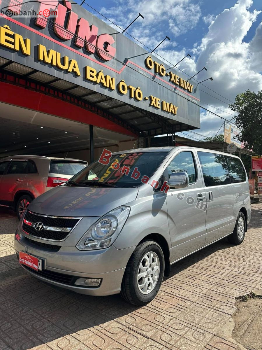 Hyundai Grand Starex 2.5 MT 2015