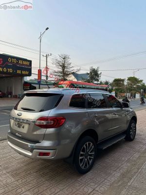Xe Ford Everest Titanium 2.0L 4x2 AT 2019