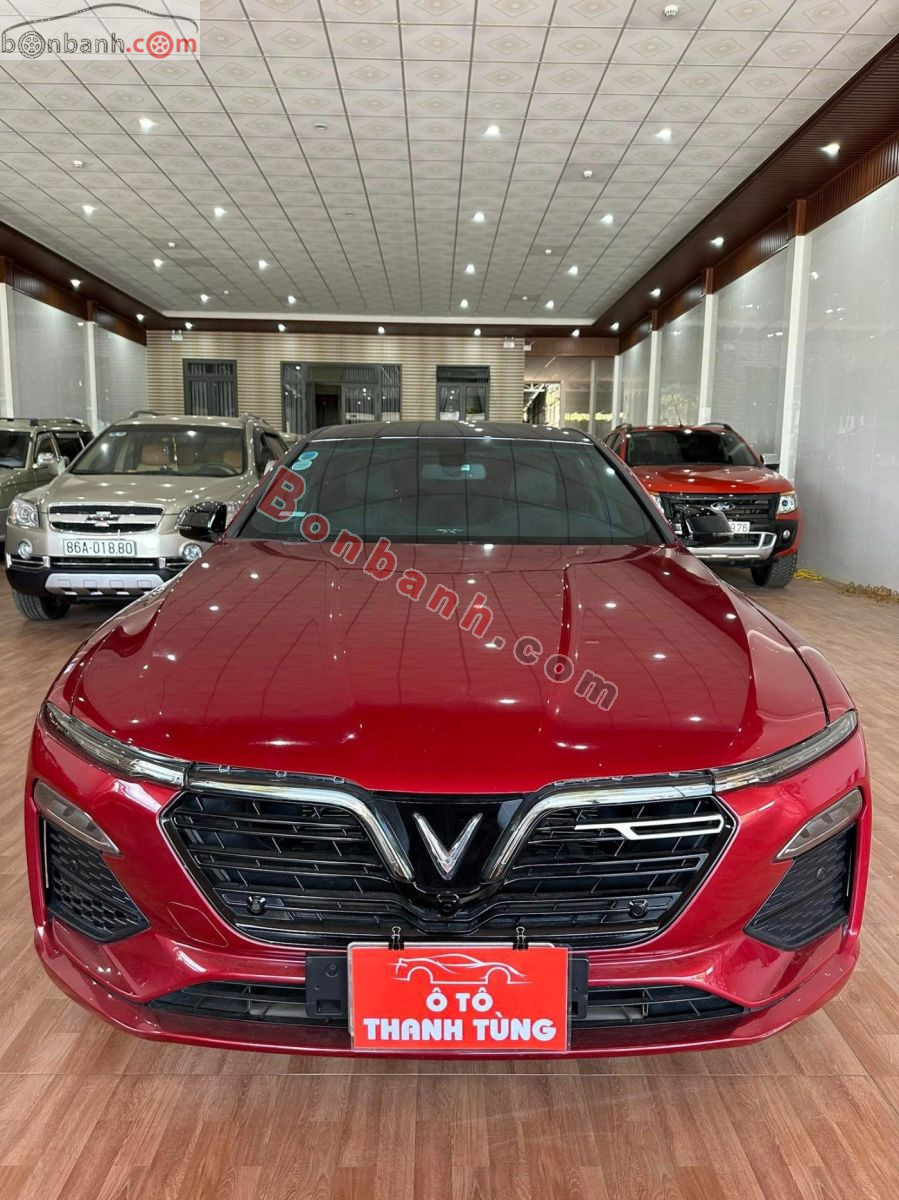 Lux A 2.0 Tiêu chuẩn