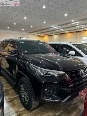 Xe Toyota Fortuner 2.4G 4x2 AT 2021