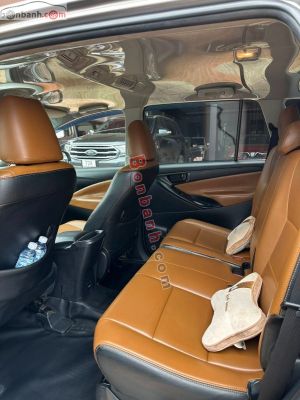 Xe Toyota Innova 2.0E 2016