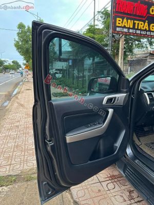 Xe Ford Everest Trend 2.0L 4x2 AT 2019