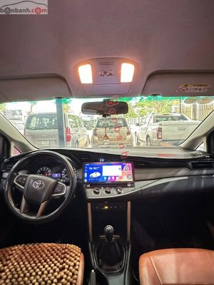 Xe Toyota Innova 2.0E 2017