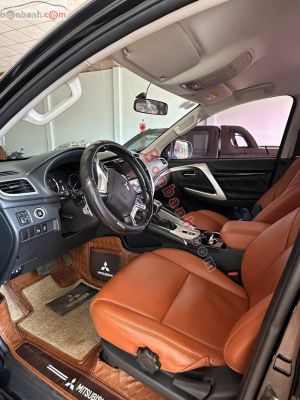 Xe Mitsubishi Pajero Sport 3.0G 4x4 AT Premium 2018