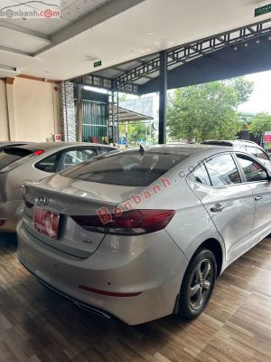 Xe Hyundai Elantra 1.6 MT 2018