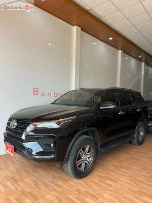 Xe Toyota Fortuner 2.4G 4x2 AT 2021