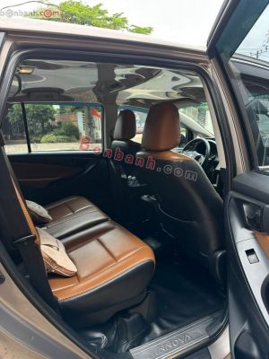 Xe Toyota Innova 2.0E 2016