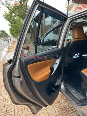 Xe Toyota Innova 2.0E 2016