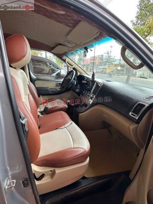 Xe Hyundai Grand Starex 2.5 MT 2016