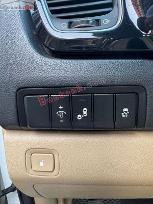 Xe Kia Sedona 2.2L DATH 2018