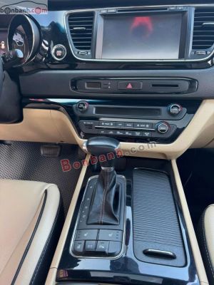 Xe Kia Sedona 2.2L DATH 2018