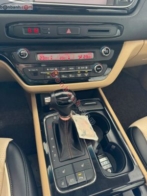 Xe Kia Sedona 3.3L GATH 2016