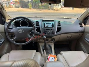 Xe Toyota Fortuner 2.5G 2011