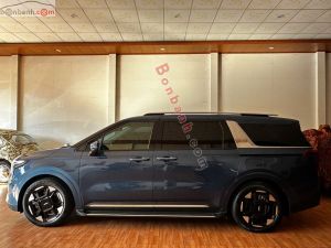 Xe Kia Carnival Signature 2.2D 2024