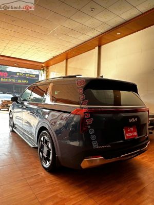 Xe Kia Carnival Signature 2.2D 2024